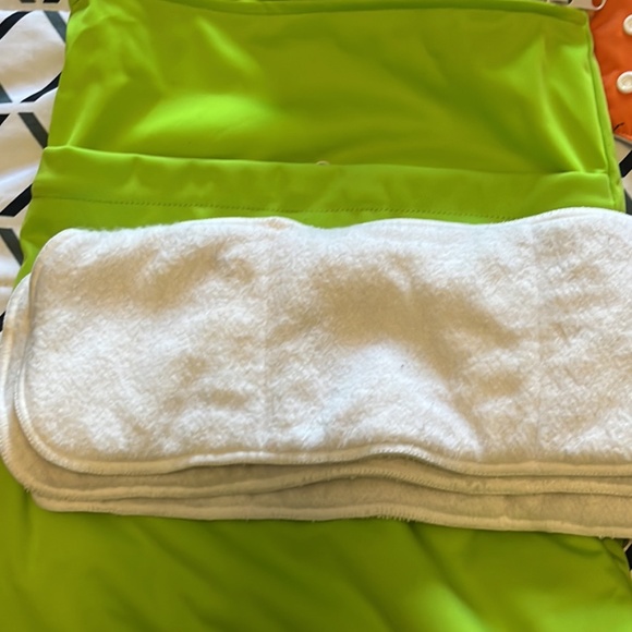 NEW Reusable diapers - Picture 1 of 4
